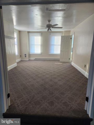 228 E MAIN ST, Elkton, MD 21921