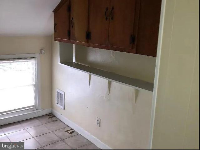 228 E MAIN ST, Elkton, MD 21921