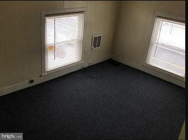 228 E MAIN ST, Elkton, MD 21921