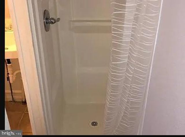 228 E MAIN ST, Elkton, MD 21921