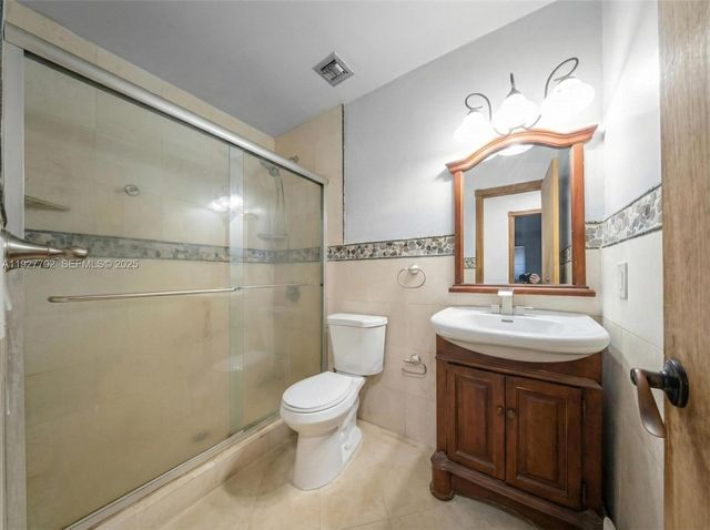 12900 SW 202nd Ave, Miami, FL 33196