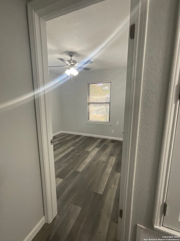 323 Stimmel, San Antonio, TX 78227
