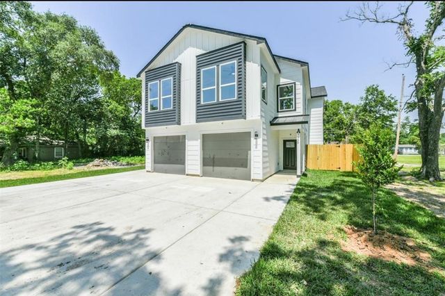 7330 Krueger Road A and B, Houston, TX 77033