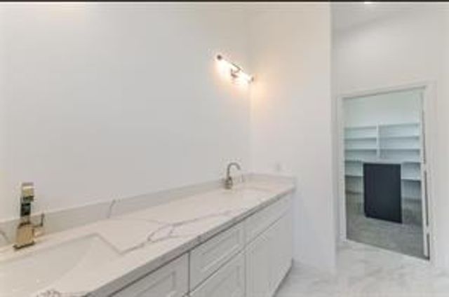 7330 Krueger Road A and B, Houston, TX 77033