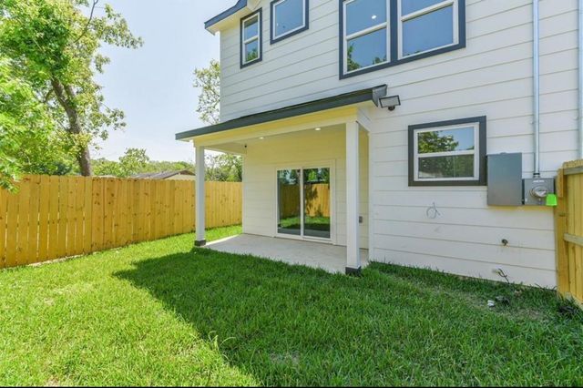 7330 Krueger Road A and B, Houston, TX 77033