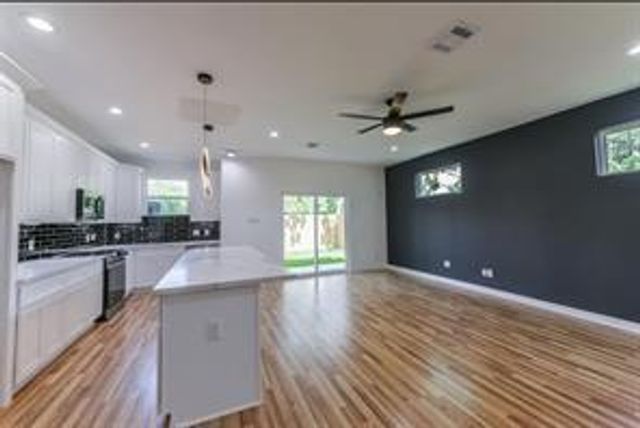 7330 Krueger Road A and B, Houston, TX 77033