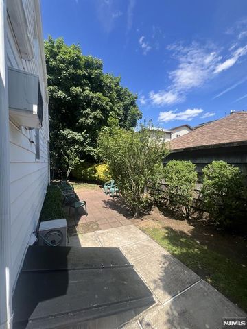 2 Davis Drive, Lodi, NJ 07644