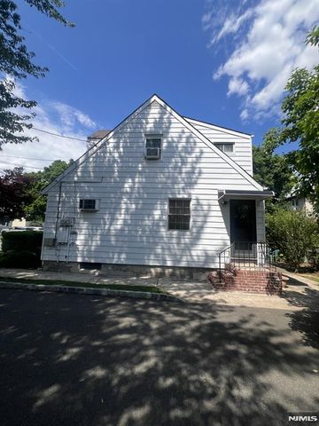 2 Davis Drive, Lodi, NJ 07644