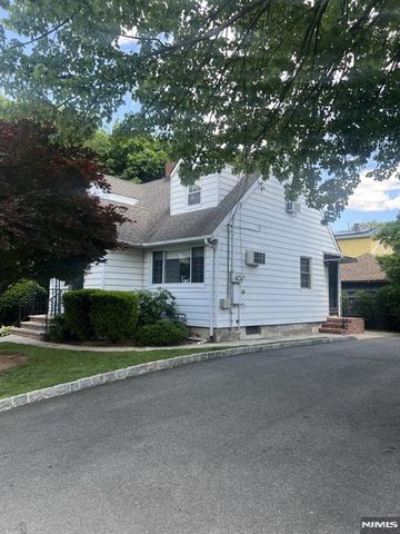 2 Davis Drive, Lodi, NJ 07644