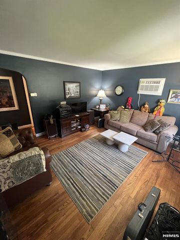 2 Davis Drive, Lodi, NJ 07644