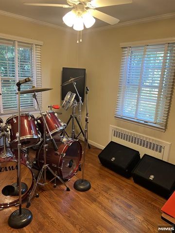 2 Davis Drive, Lodi, NJ 07644