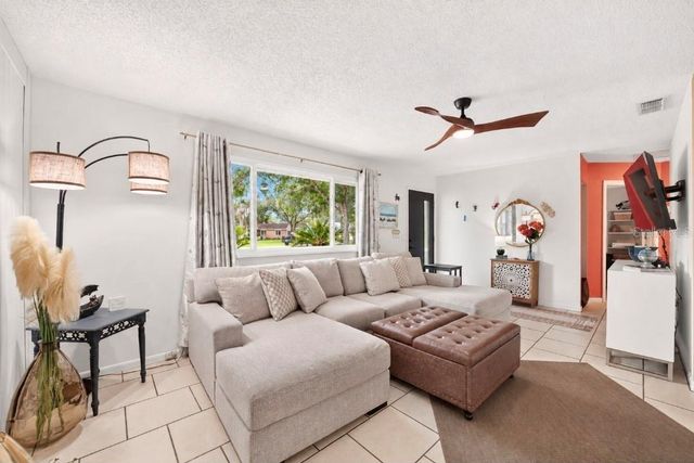 9282 SW 109TH LANE, Ocala, FL 34481