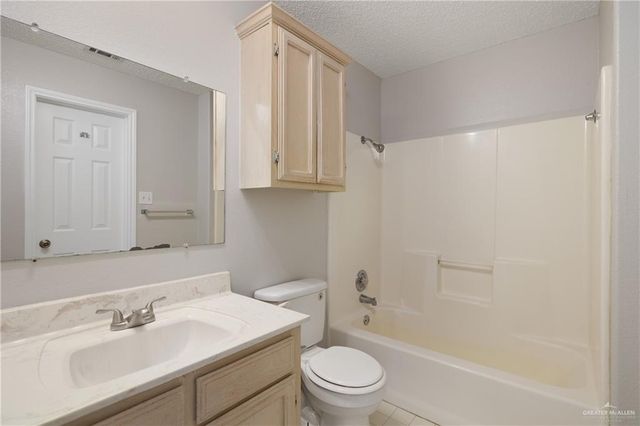5325 N 17th Street 11, Mcallen, TX 78504