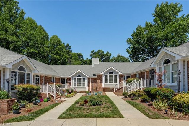 2050 E Hearthwood Court, Greensboro, NC 27407