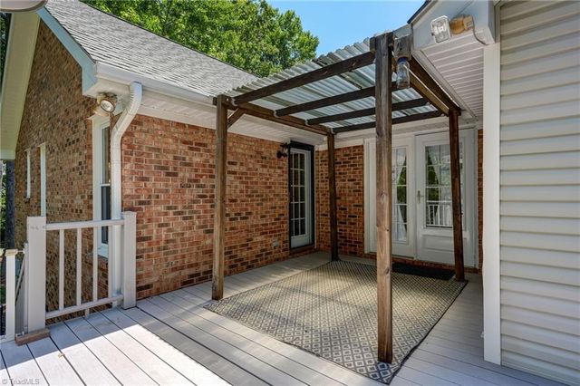 2050 E Hearthwood Court, Greensboro, NC 27407