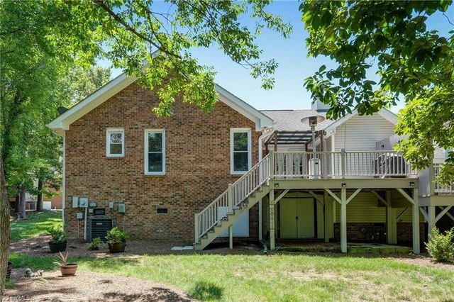 2050 E Hearthwood Court, Greensboro, NC 27407
