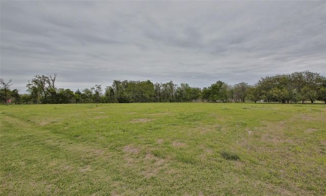 502 W Cedar Bayou Lynchburg Road, Baytown, TX 77521