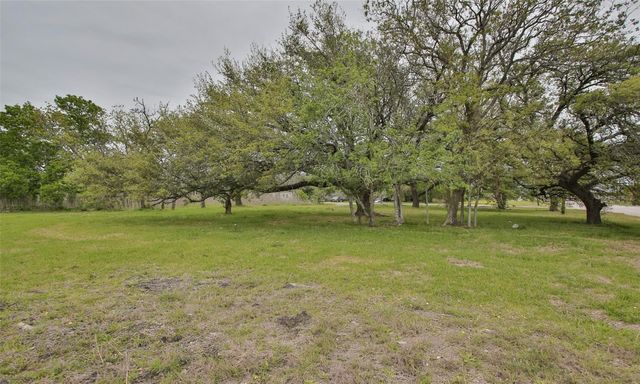 502 W Cedar Bayou Lynchburg Road, Baytown, TX 77521
