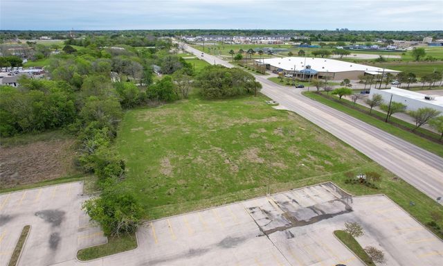502 W Cedar Bayou Lynchburg Road, Baytown, TX 77521