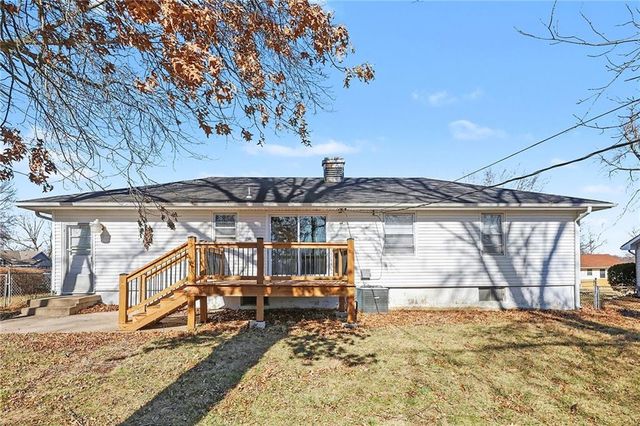 6701 E 136th Street, Grandview, MO 64030