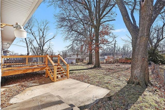 6701 E 136th Street, Grandview, MO 64030