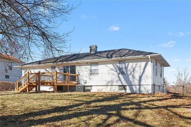 6701 E 136th Street, Grandview, MO 64030
