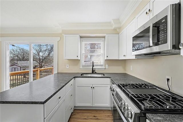 6701 E 136th Street, Grandview, MO 64030