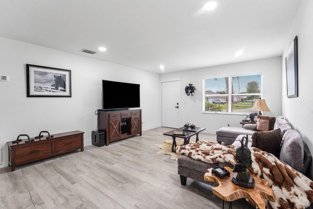 2937 SE Ironton Avenue, Port St. Lucie, Port St Lucie, FL 34952