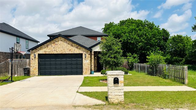 1601 Avenue D, Fort Worth, TX 76104