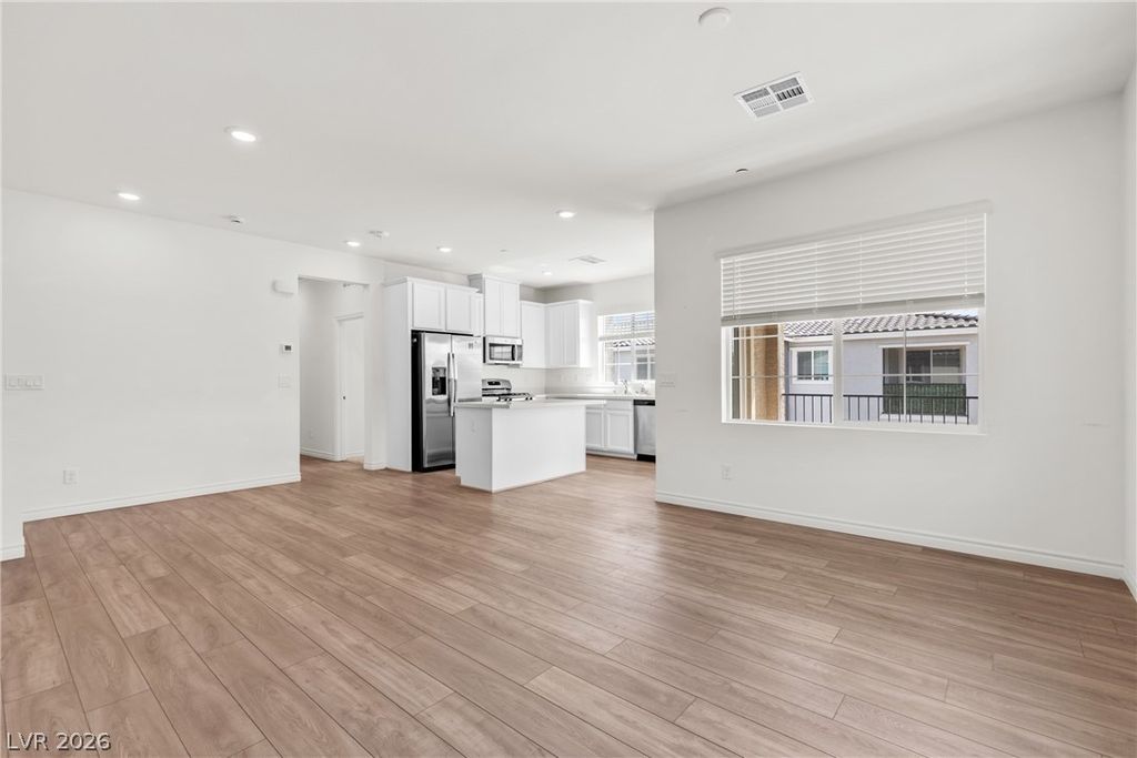 7330 North Decatur Boulevard 1, Las Vegas, NV 89131