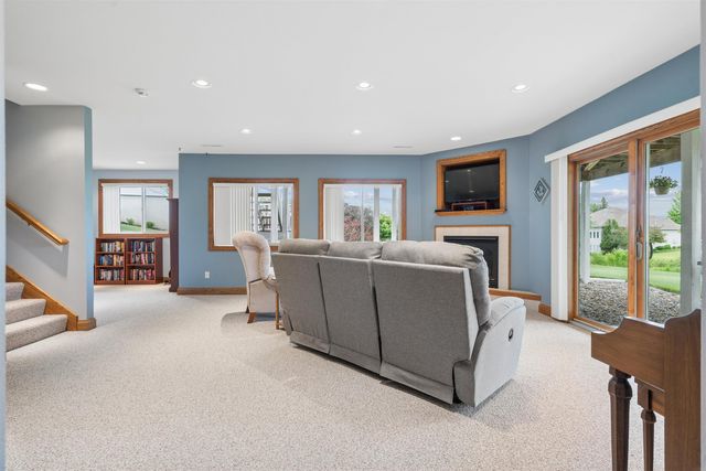 4011 Pheasant Drive, Cedar Falls, IA 50613