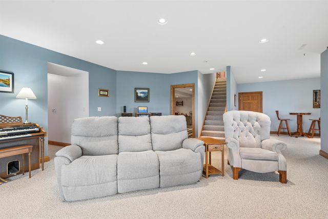 4011 Pheasant Drive, Cedar Falls, IA 50613