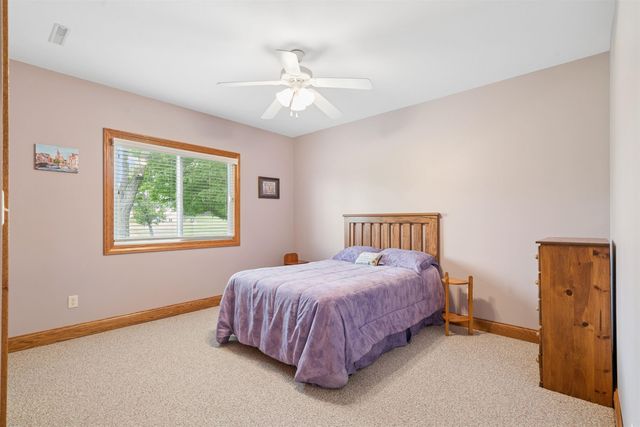 4011 Pheasant Drive, Cedar Falls, IA 50613