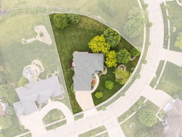 4011 Pheasant Drive, Cedar Falls, IA 50613