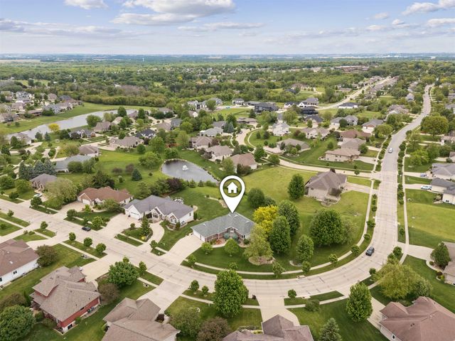 4011 Pheasant Drive, Cedar Falls, IA 50613
