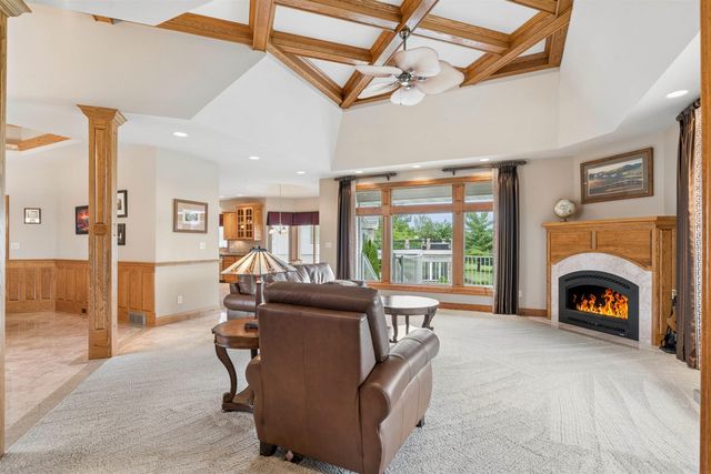 4011 Pheasant Drive, Cedar Falls, IA 50613