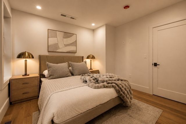 185 E Street 2, Boston, MA 02127