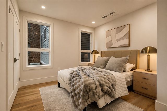 185 E Street 2, Boston, MA 02127