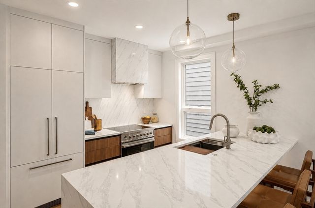 185 E Street 2, Boston, MA 02127
