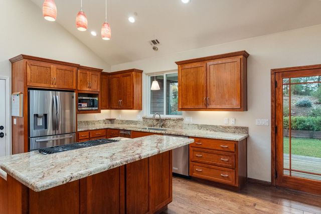 9080-9010 El Dorado Tr., Mountain Ranch, CA 95246