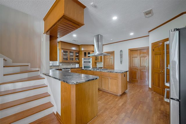 1123 Horseshoe Drive, Sugar Land, TX 77478