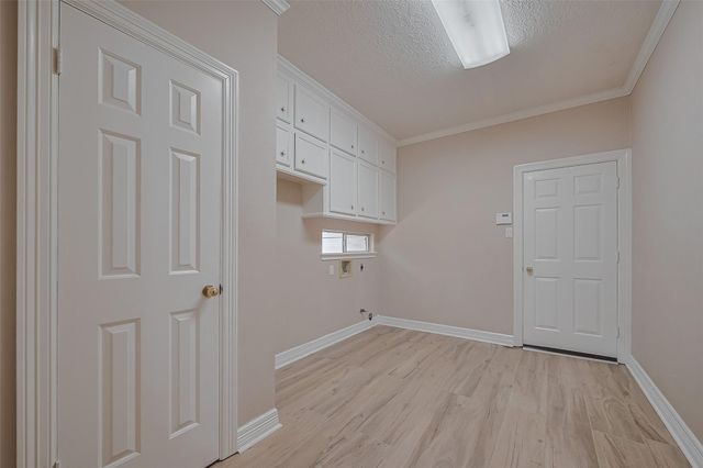 1123 Horseshoe Drive, Sugar Land, TX 77478