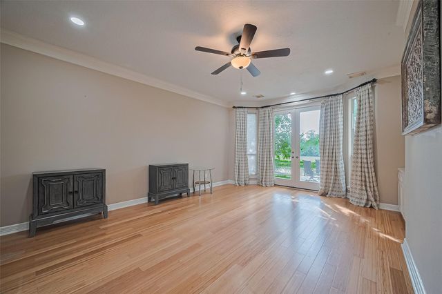 1123 Horseshoe Drive, Sugar Land, TX 77478