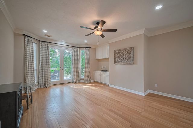 1123 Horseshoe Drive, Sugar Land, TX 77478