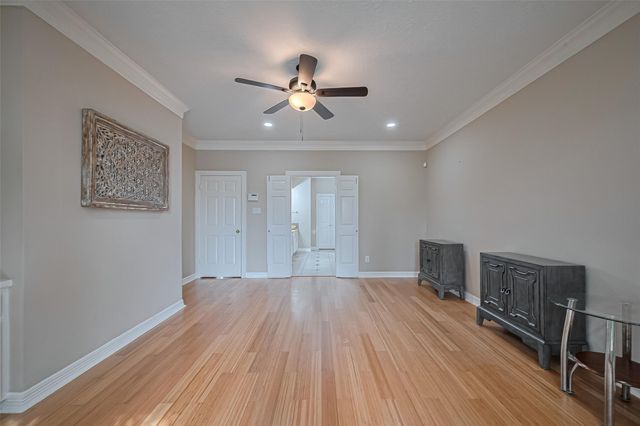 1123 Horseshoe Drive, Sugar Land, TX 77478