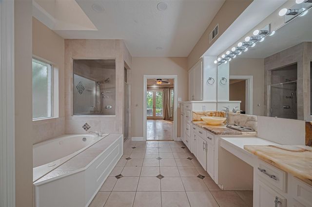 1123 Horseshoe Drive, Sugar Land, TX 77478