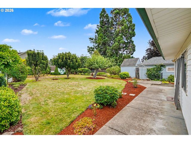 135 ST MARYS Ave, Mt Angel, OR 97362