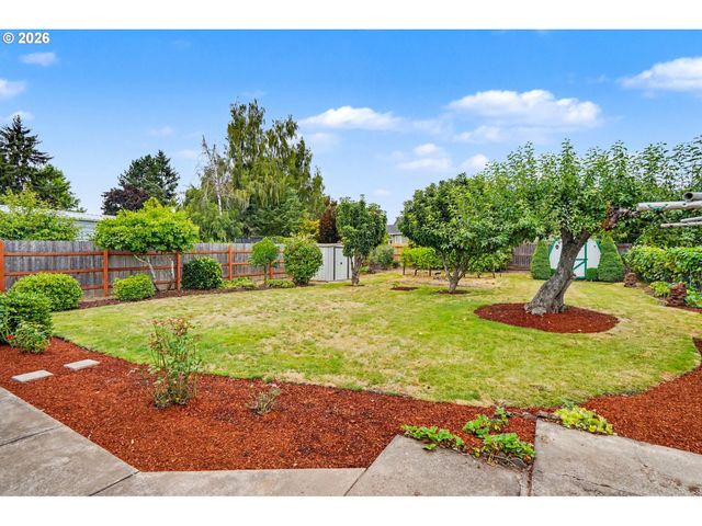 135 ST MARYS Ave, Mt Angel, OR 97362