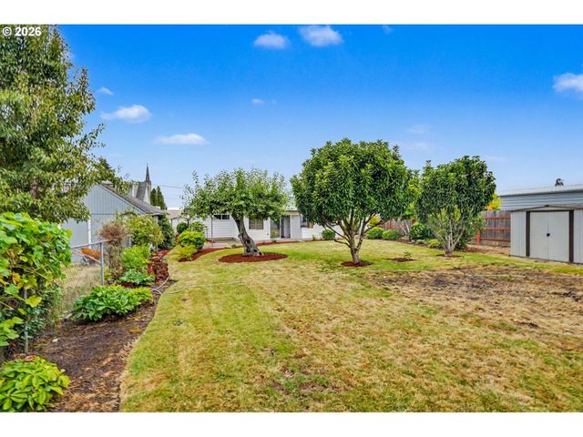 135 ST MARYS Ave, Mt Angel, OR 97362