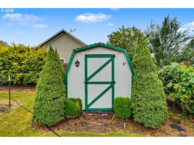 135 ST MARYS Ave, Mt Angel, OR 97362